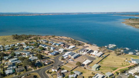 Captains Hideaway Jetty Berth & Pet Friendly - Nambucca Heads Accommodation 1