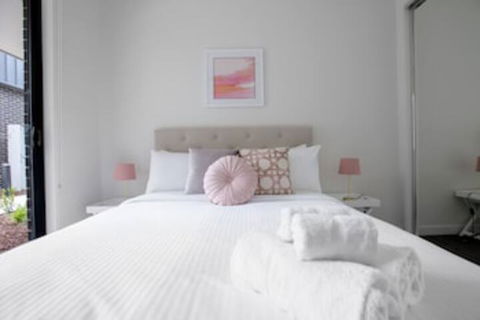 Designer Warm Homeatmooneeponds+parking / Wifi - Nambucca Heads Accommodation 0