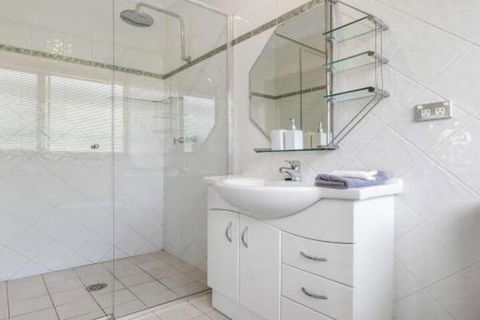 SunRay On Orama Spacious With Great Views - Nambucca Heads Accommodation 4