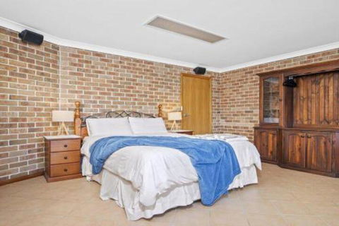 SunRay On Orama Spacious With Great Views - Nambucca Heads Accommodation 5