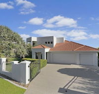 Castaways Beachside Family Retreat 44 Driftwood Drive - Nambucca Heads Accommodation