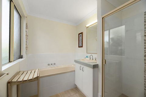 Fabulous Pet Friendly Family Home - 3 Carribean Court - Nambucca Heads Accommodation 2