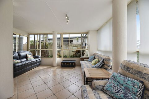 Fabulous Pet Friendly Family Home - 3 Carribean Court - Nambucca Heads Accommodation 7
