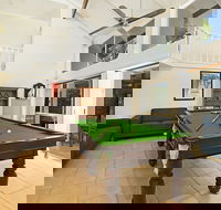Tropical 5 Bedroom Family Getaway in Noosa Heads