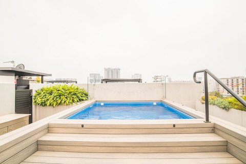 Inner City Penthouse With Private Rooftop - Nambucca Heads Accommodation 1