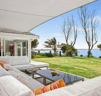 Karelda absolute waterfront pet friendly property - Nambucca Heads Accommodation