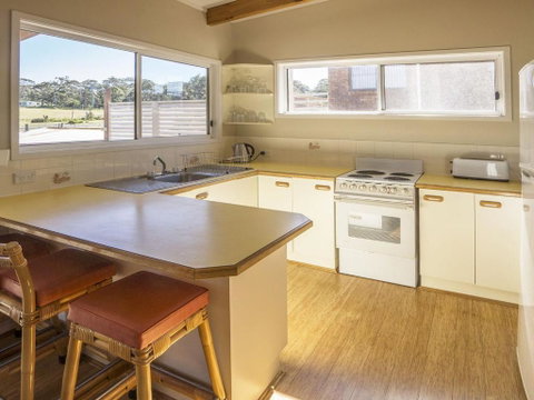 Boomer Crescent 5 Kioloa - Nambucca Heads Accommodation 1