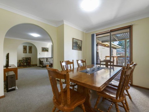 Buckland St. 29 Mollymook - Nambucca Heads Accommodation 4