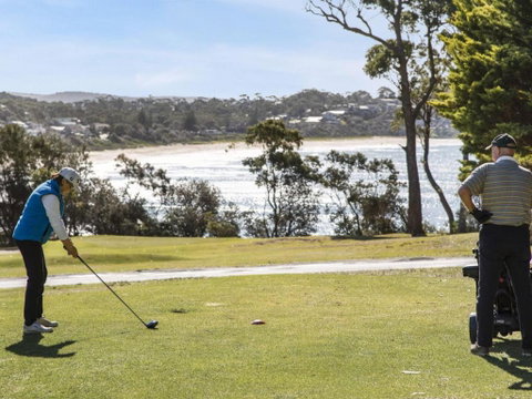 Buckland St. 29 Mollymook - Nambucca Heads Accommodation 3