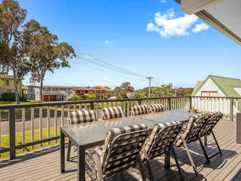 Carroll Ave 85 Mollymook - Nambucca Heads Accommodation 1