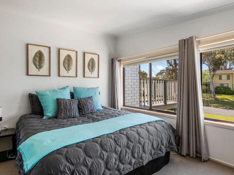 Carroll Ave 85 Mollymook - Nambucca Heads Accommodation 6