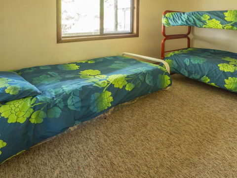 Centre Street 10 Lake Tabourie - Nambucca Heads Accommodation 6