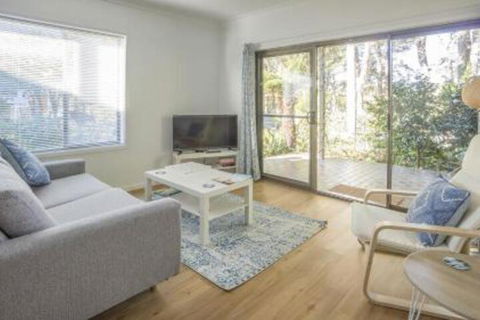 Clyde Studio 53 Mollymook - Nambucca Heads Accommodation 3