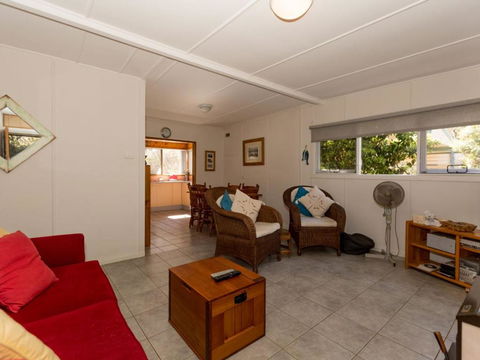 Malibu Drive 127 Bawley Point - Nambucca Heads Accommodation 6