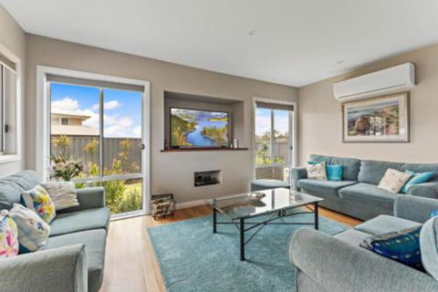 Ontario Way 1 Burrill Lake - Nambucca Heads Accommodation 0