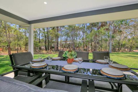 Hamptons At The Point - Nambucca Heads Accommodation 2