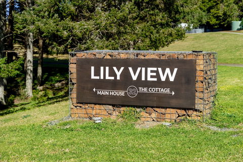 Lilyview Cottage - Robertson - Nambucca Heads Accommodation 1