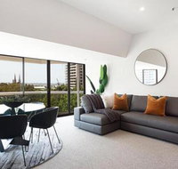 THE HYDEAWAY LUXE HYDE PARK CITY APARTMENT hosted by LAbode Accommodation - Nambucca Heads Accommodation