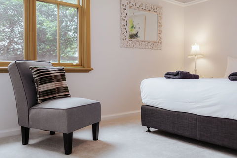 Magnificent Cotillion By Your Innkeeper - Nambucca Heads Accommodation 5