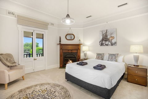 Magnificent Cotillion By Your Innkeeper - Nambucca Heads Accommodation 4