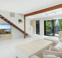 Cool Coastal Chic Noosaville
