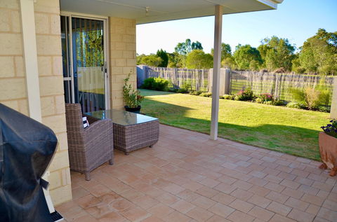 Byford House In The Glades - Nambucca Heads Accommodation 4