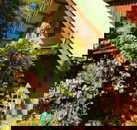 Sutton Spring Art Retreats - Nambucca Heads Accommodation