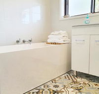 Marazul BEST DEAL Stone Bathtub WIFI Functional - Nambucca Heads Accommodation