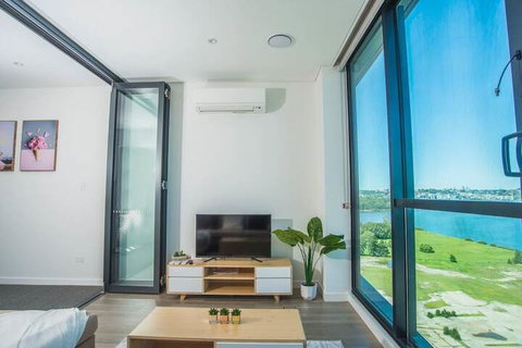 Stunning Waterview Stylish Waterfront Apt In WWP - Nambucca Heads Accommodation 7