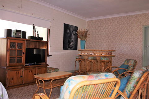 Pine Villas Walk To Beach Ocean Views - Nambucca Heads Accommodation 2