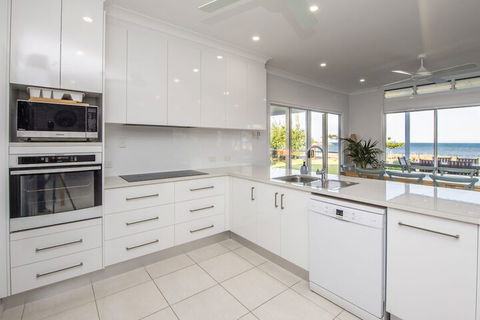 Sandy Decks - Nambucca Heads Accommodation 7