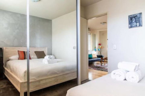 Charming 1 Bedroom Apartment In Vibrant South Yarra - Nambucca Heads Accommodation 0