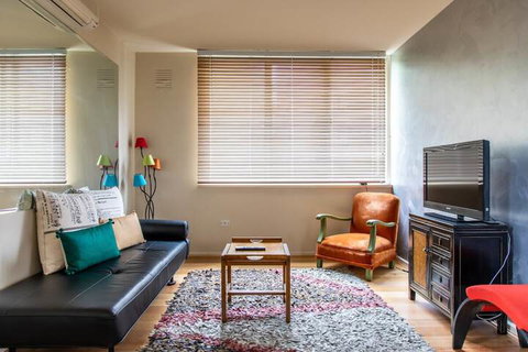 Charming 1 Bedroom Apartment In Vibrant South Yarra - Nambucca Heads Accommodation 4