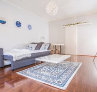 Vibrant And Colorful Apartment In Dollspoint - Nambucca Heads Accommodation