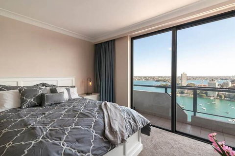 Milsons Point Apartment With Harbour Bridge Views - Nambucca Heads Accommodation 5