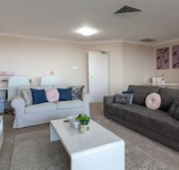 Milsons Point Apartment With Harbour Bridge Views - Nambucca Heads Accommodation