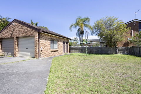 South Coast Getaway House Sleeping 8 Guests - Nambucca Heads Accommodation 1