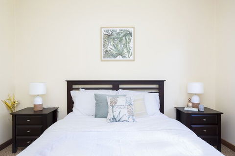 South Coast Getaway House Sleeping 8 Guests - Nambucca Heads Accommodation 6