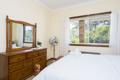 South Coast Getaway House Sleeping 8 Guests - Nambucca Heads Accommodation 7