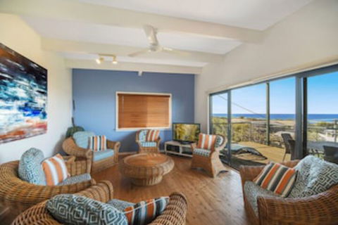 Peregian Beach House - 2/22 Avocet Parade - Nambucca Heads Accommodation 0