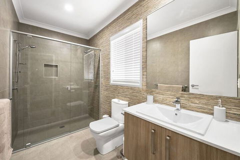 Pet Friendly, New House Peregian Breeze Drive, Peregian Beach - Nambucca Heads Accommodation 7