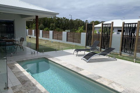 Pet Friendly, New House Peregian Breeze Drive, Peregian Beach - Nambucca Heads Accommodation 3