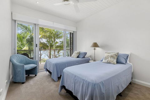 North Facing River Front Stunning Apartment Unit 2 9 Hilton Esplanade - Nambucca Heads Accommodation 2
