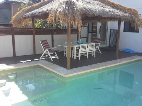 Minutes Walk To Peregian Beach & Surf! Unit 1 / 28 Pelican Street - Nambucca Heads Accommodation 2