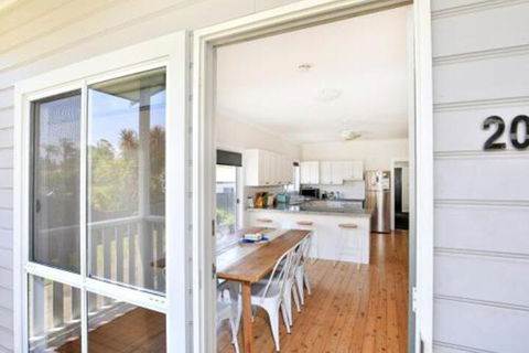 Tillys Retreat Pet Friendly 3 Min Walk To Beach - Nambucca Heads Accommodation 4