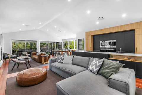Hunter Treehouse - Nambucca Heads Accommodation 6