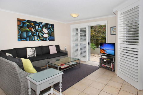 Unit 3 On The Park Coolum Beach - Nambucca Heads Accommodation 2