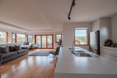 Freycinet Studios - Bay - Nambucca Heads Accommodation 5