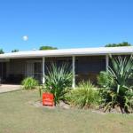 12 Zircon Street Renovated Beach Shack With The Perfect Blend Of Comfort & Coastal Cool - Nambucca Heads Accommodation 0