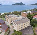 12 The Helm 22 Voyager Close unit in Little Beach with direct access to Shoal Bay Beach - Nambucca Heads Accommodation